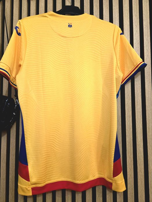 tricou naționala României, marimea L
joma, nepurtat, nou, cu eticheta
100% original