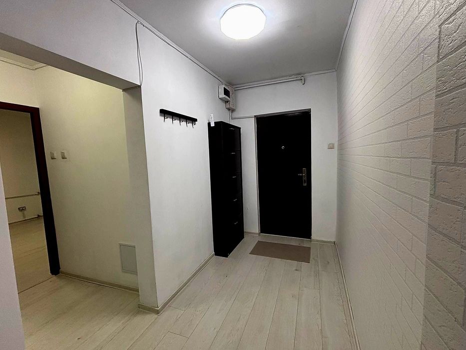 Apartament 2 camere de inchiriat.