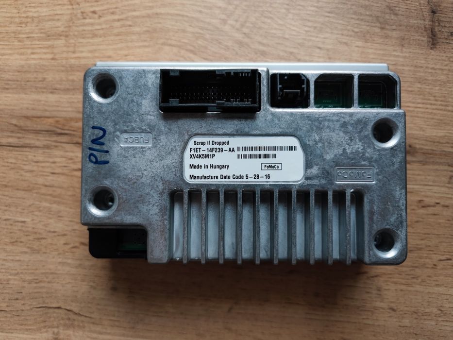 Vand navigatie Sync2  provine de pe un ford  focus mk3