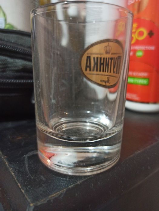 продаются рюмки для водки