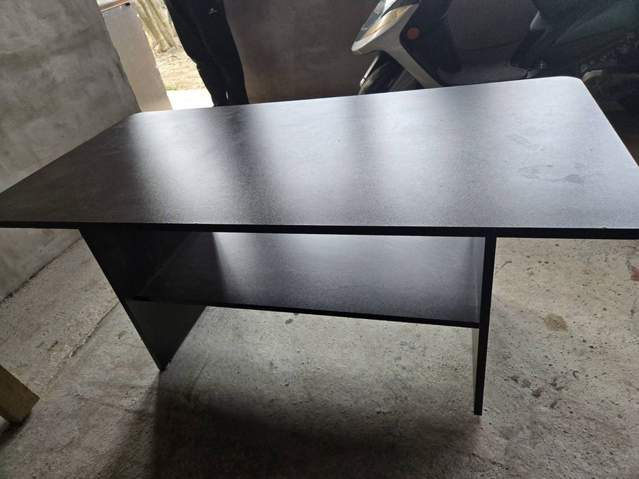 Маса, в добро състояние