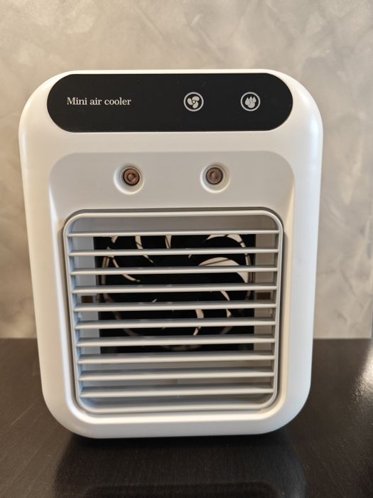 Настолен охладител и овлажнител