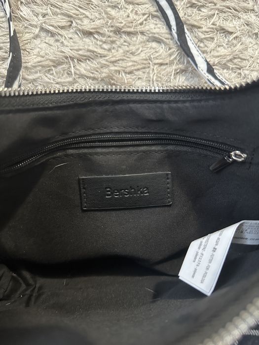 чанта от бершка, като нова