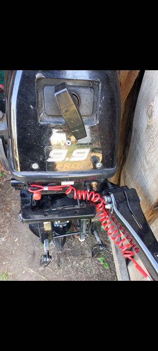 Продам лодку с мотором