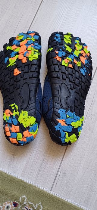 Продам коралловые аквасоки для плавания 41 размер