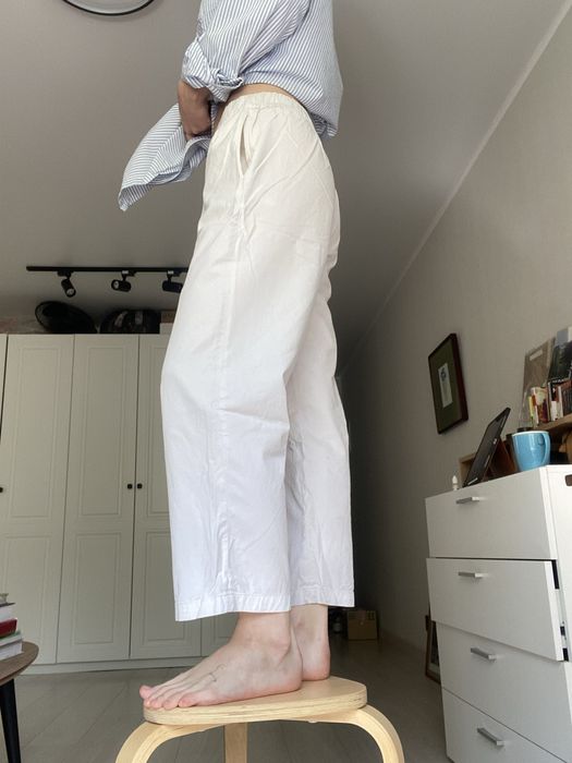 Белые брюки «COS”