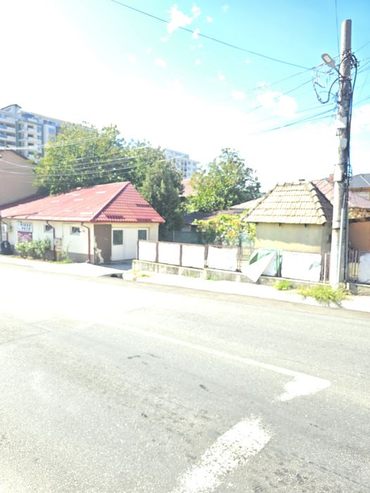 Inchiriez hala/ depozit 50 mp + curte pentru  parcare si acces auto
