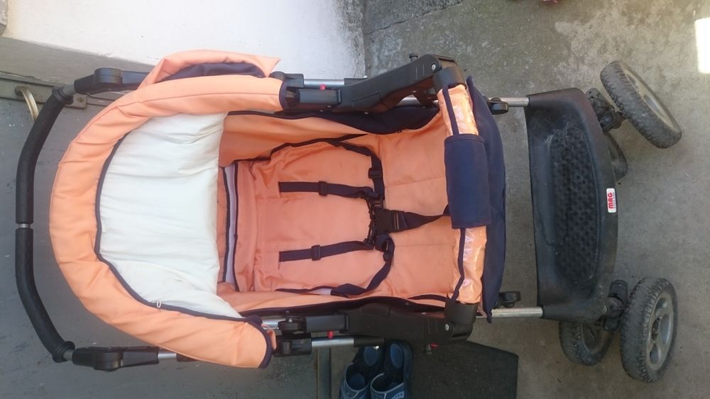 Продавам количка Емак много запазена