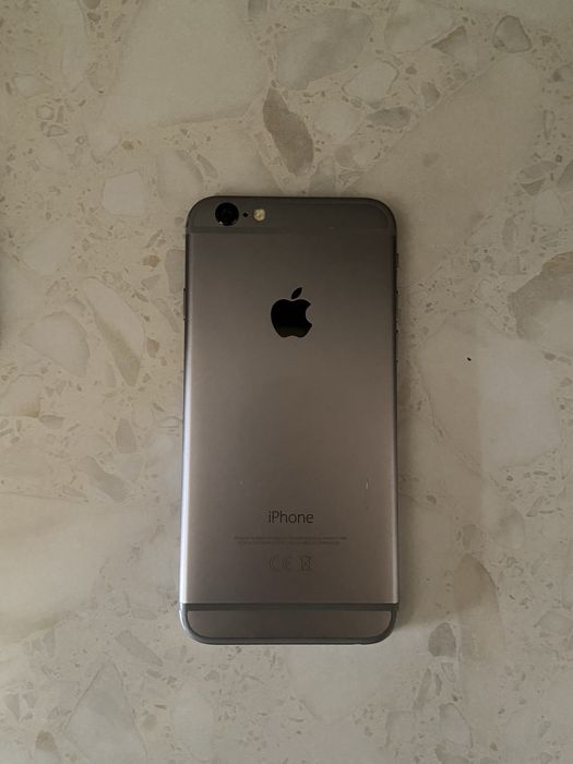 Iphone 6  zapchasga sotiladi