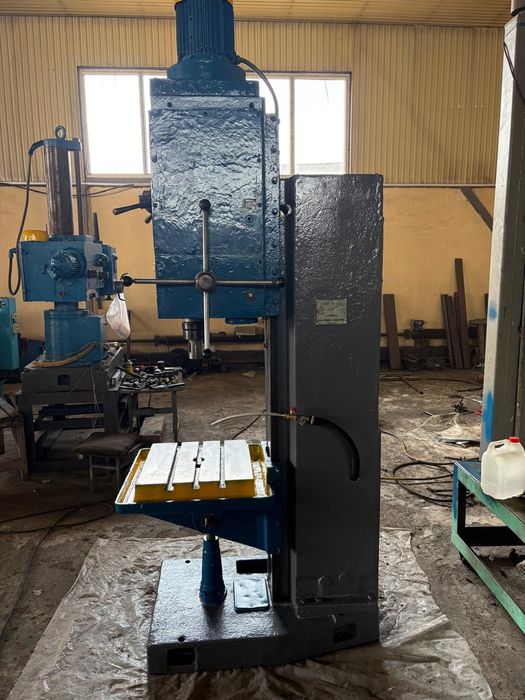 Станок сверлильный модели 2Н135