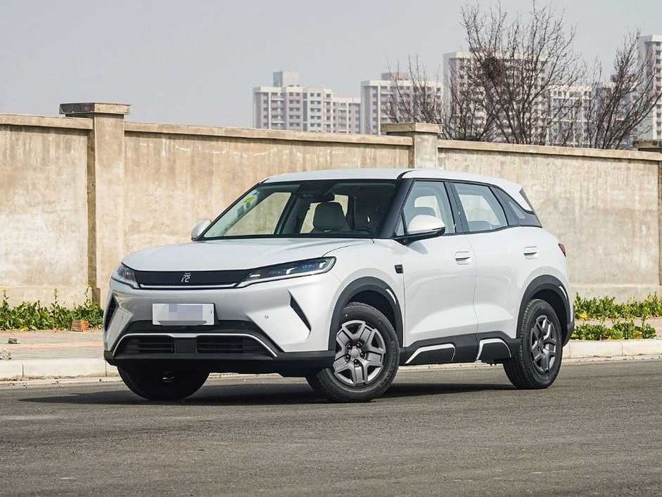 Byd Yuan Up Smart 1-pozitsiya!