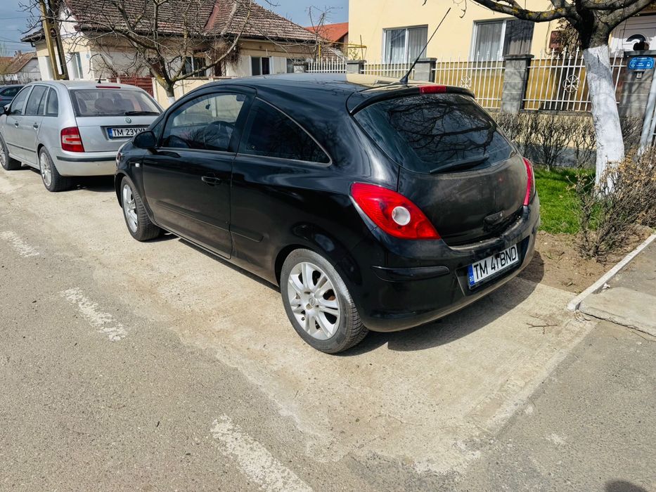 Vand Corsa D 1.2 benzina + Gpl Incalzire in volan