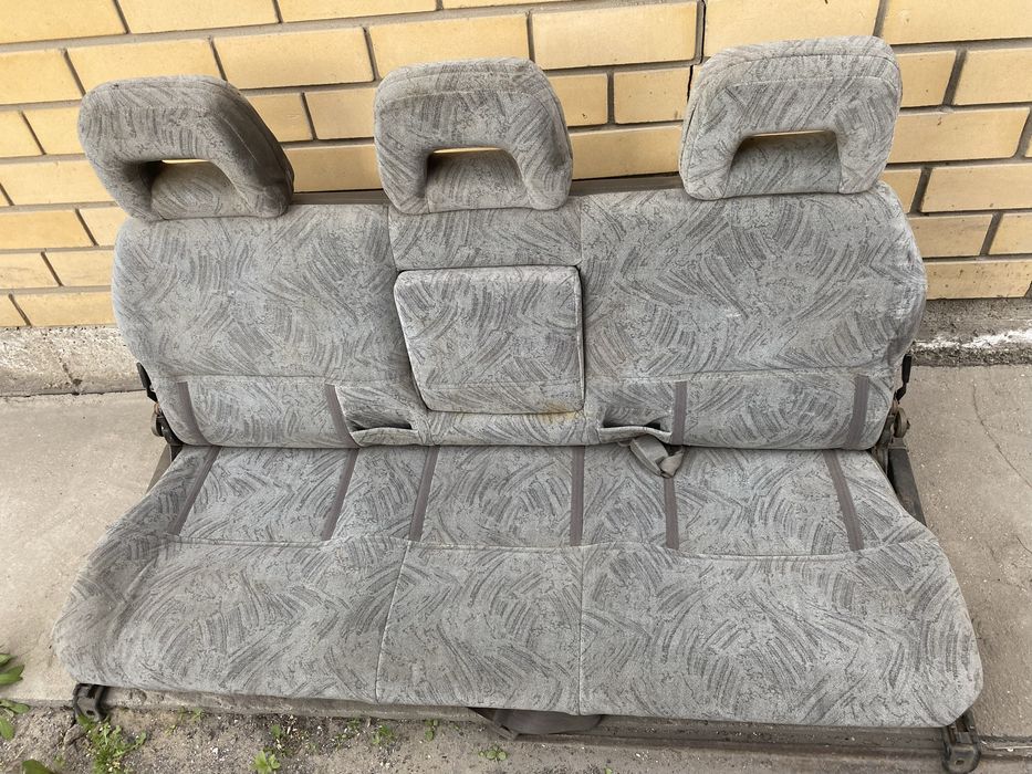 сидения автомобиля Митсубиси L300