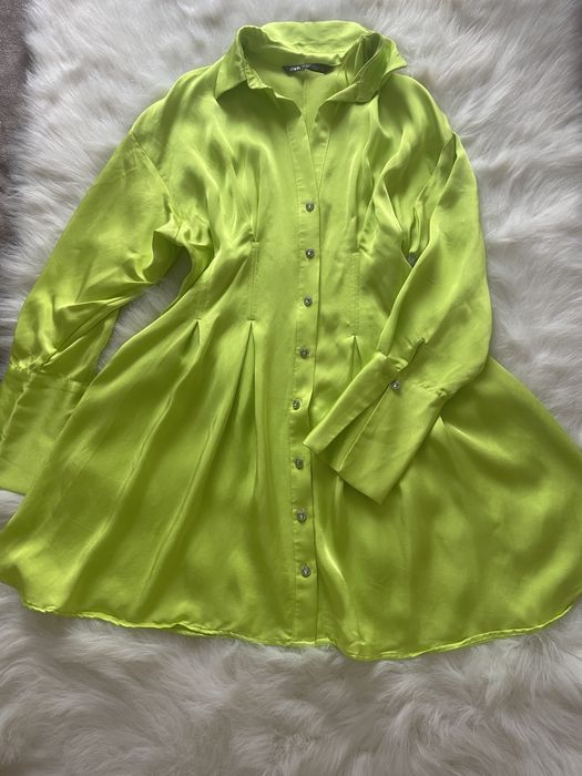 Rochita eveniment din satin Zara