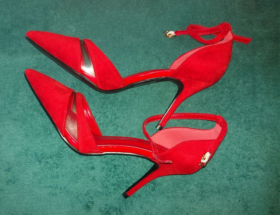 Pantofi   nou nouți