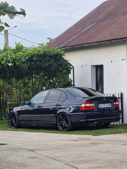 BMW E46 2.2i 6 Cilindri Facelift 2004 | M Pack | Recaro | Suspensie Reglabilă

Vând BMW E46 Facelift, an 2004, culoare albastru, motor 2.2
