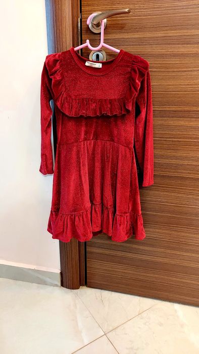 Бляскава рокля 110 ръст