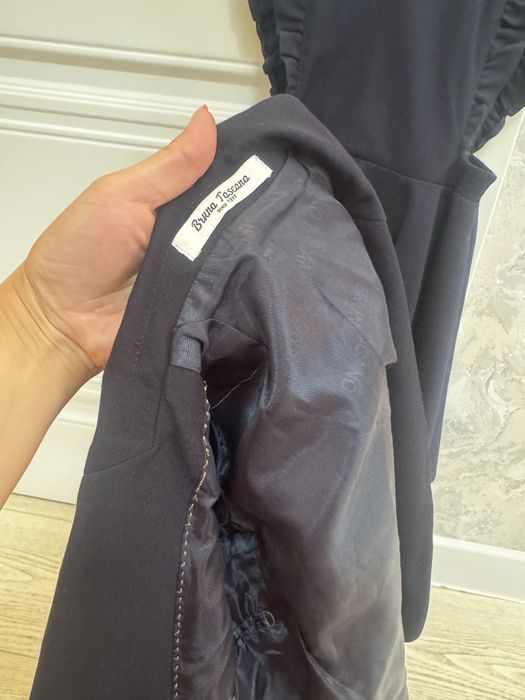 Продам школьные формы на девочку