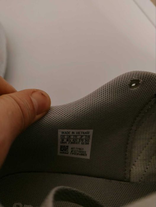 Adidas-маратонки