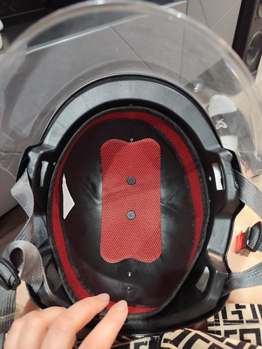 Продам шлем для скутера новые