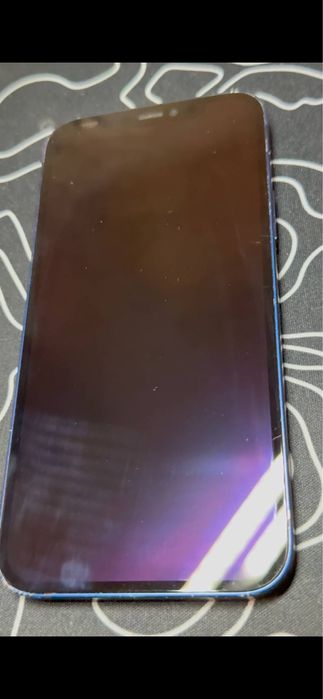 Продам или обменяю айфон 12