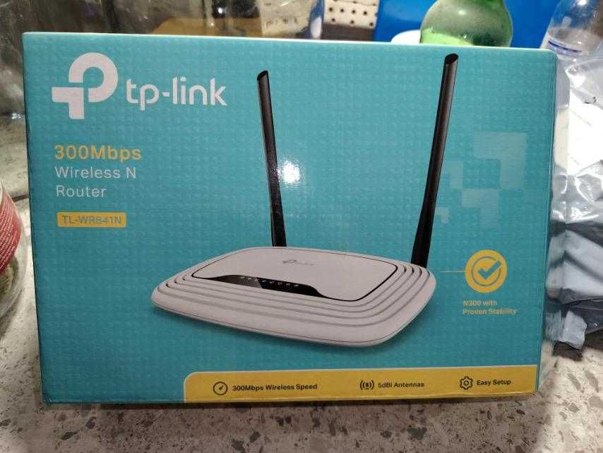 Продавам 2 рутера TP Link