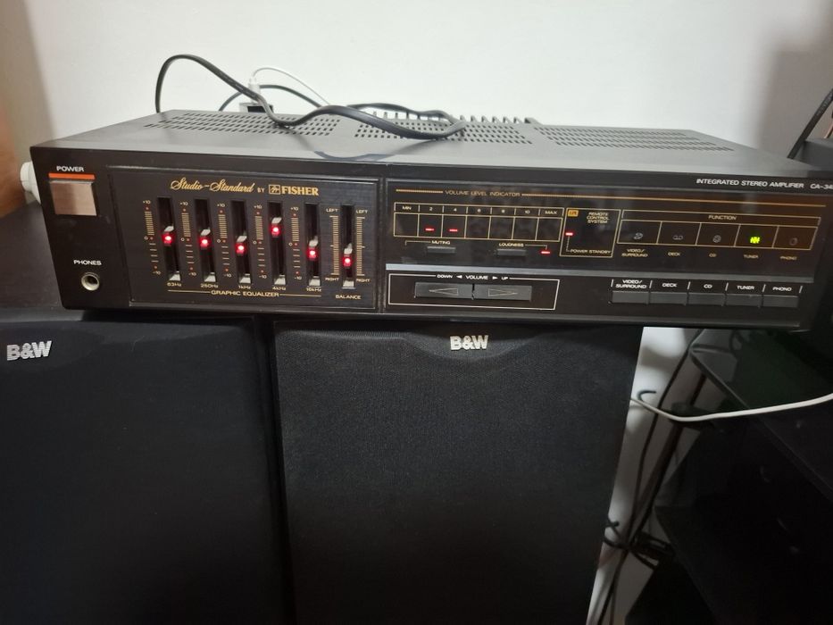 Fisher Studio Standard cu egalizator