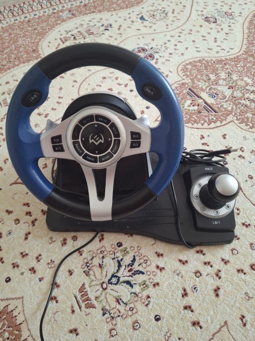 Продам детский симулятор руля с педалями