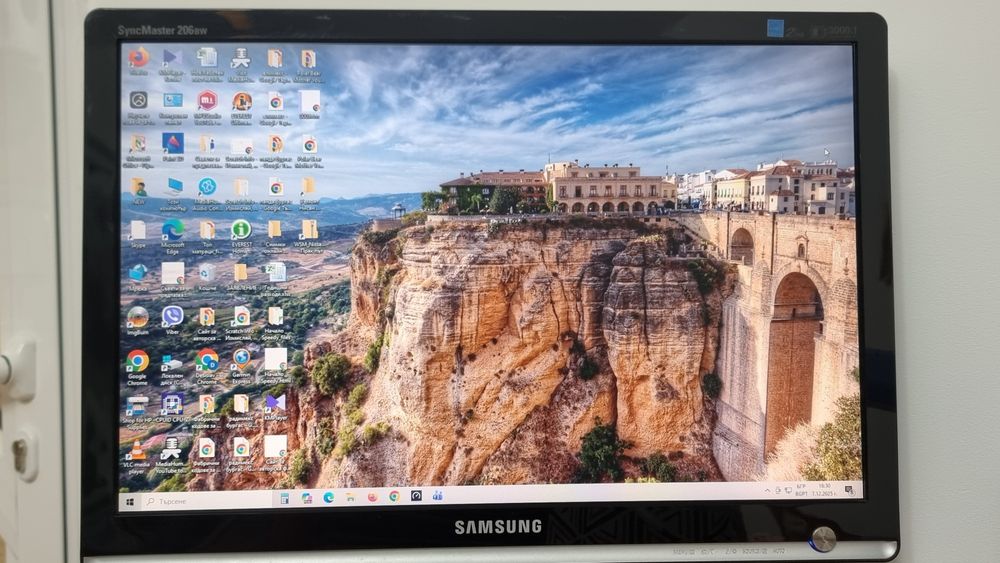 Компютър Hp с монитор Samsung