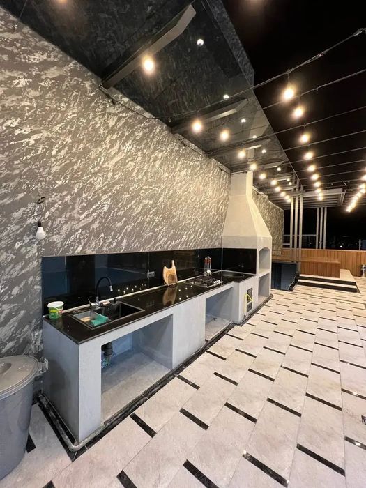 Hitek Dacha szlarni kutadi