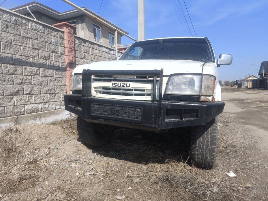 Продам Исузу троппер.
