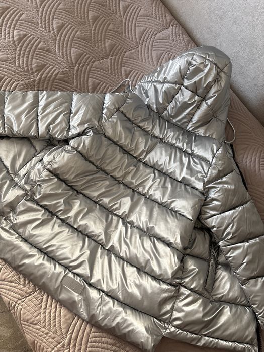 детская куртка.