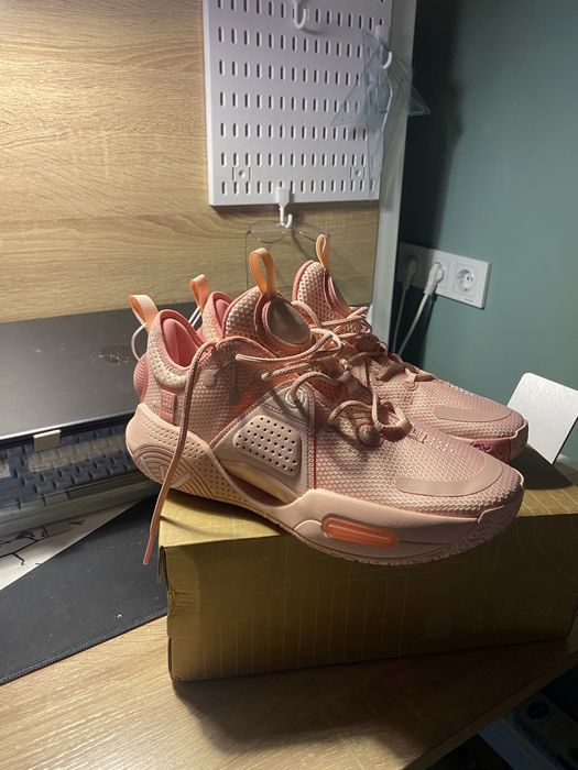 Lining wade all city 9