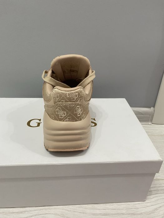 Guess спортни обувки