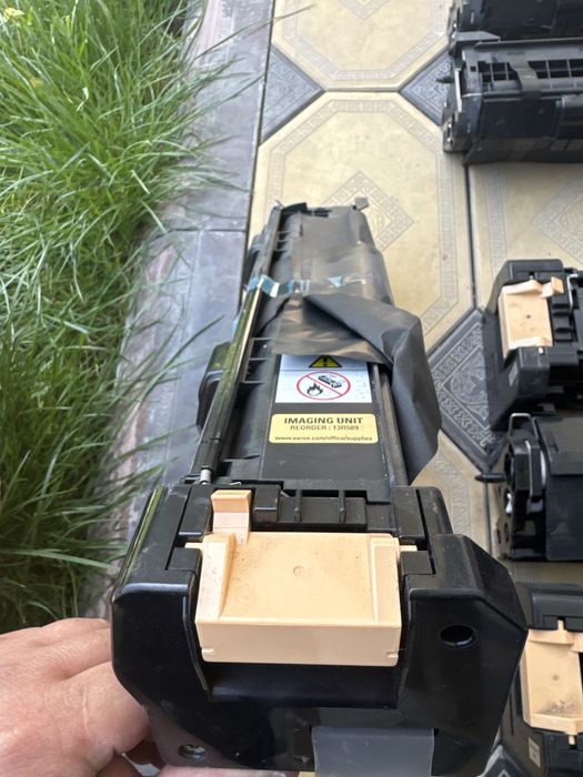 Продам картридж xerex