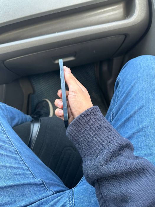 Iphone 13 sotiladi 128 gb holati ideal