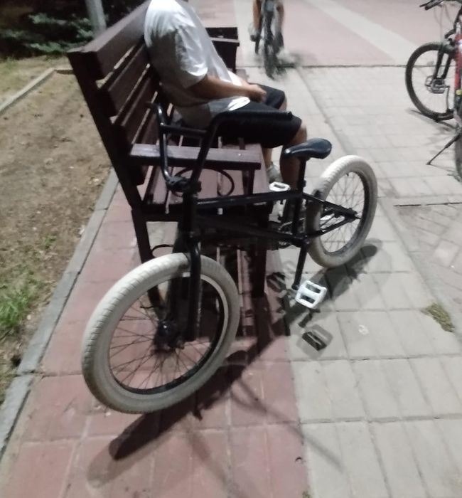 Трюковой велосипед BMX buster