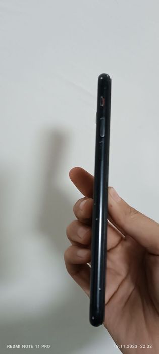 Iphone 7 qora 950ming