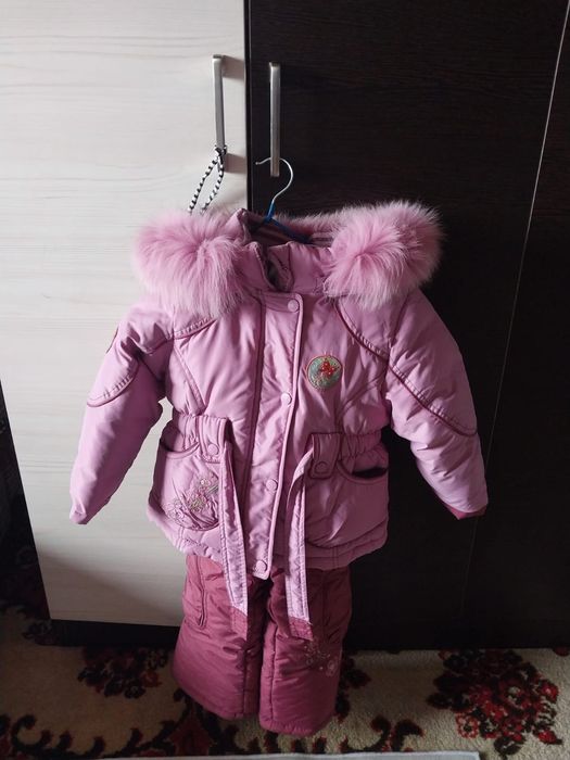 Продам зимний комплект детский