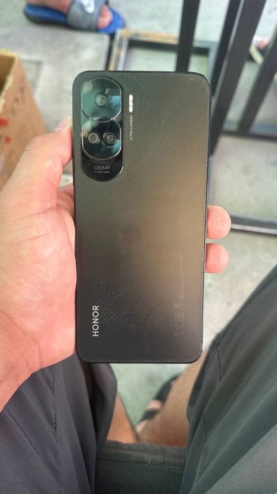 Honor 90 lite 8/256	   Holati ideal ozro o'tib beraman