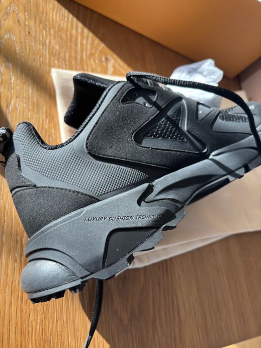 Louis Vuitton Runner TATIC sneakers