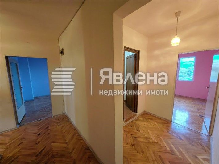 Продава се Тристаен апартамент в Благоевград, Еленово 2 - 84 кв.м за 1072 €/кв.м - Снимка #9