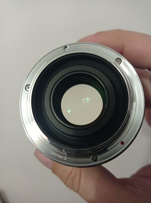 Обектив 7artisans 24mm f1.4 aps-c