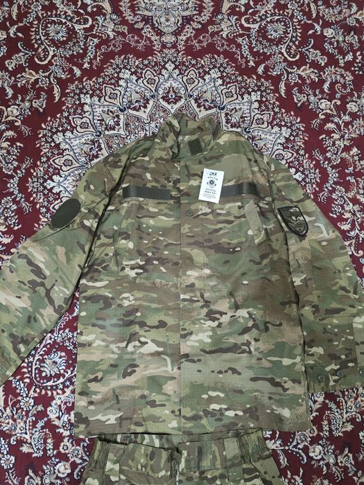 Бушлат (мультикам), китель, полусапожки