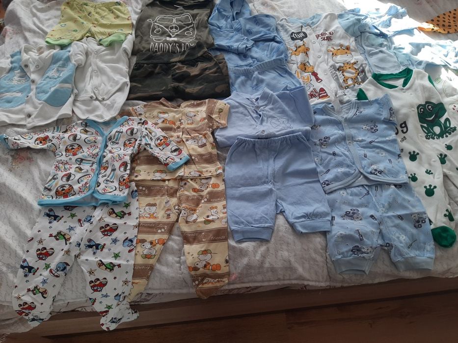 Дрехи за новородено