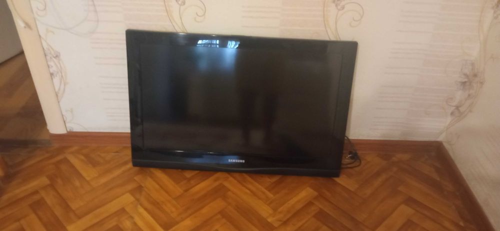 Телевизор Самсунг 32 б.у.