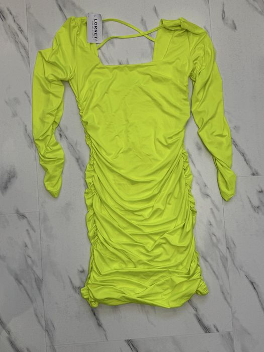 Нова рокля Loretti