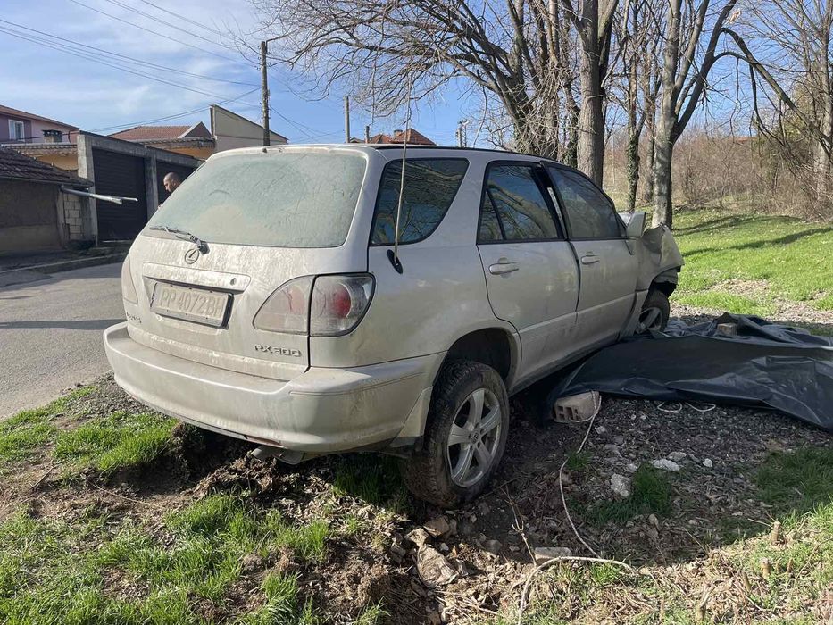 Lexus RX300 на части