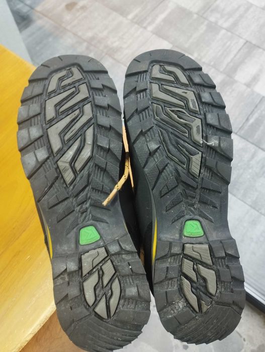 Ghete Karrimor Hot Rock, marime 43