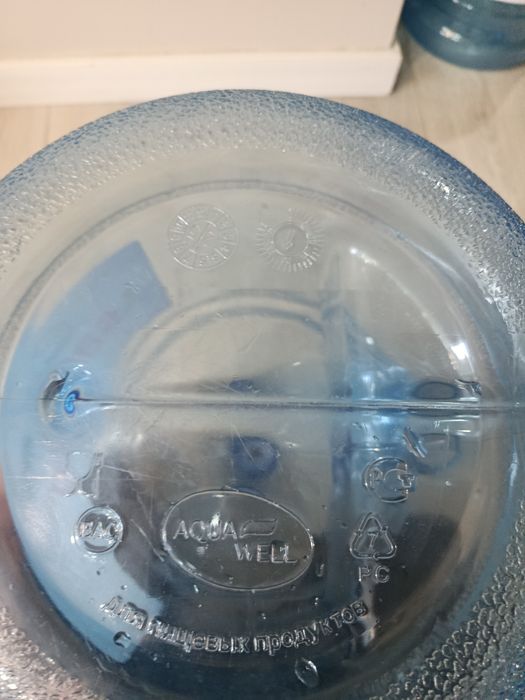 Продам 5 бутылок от воды самал